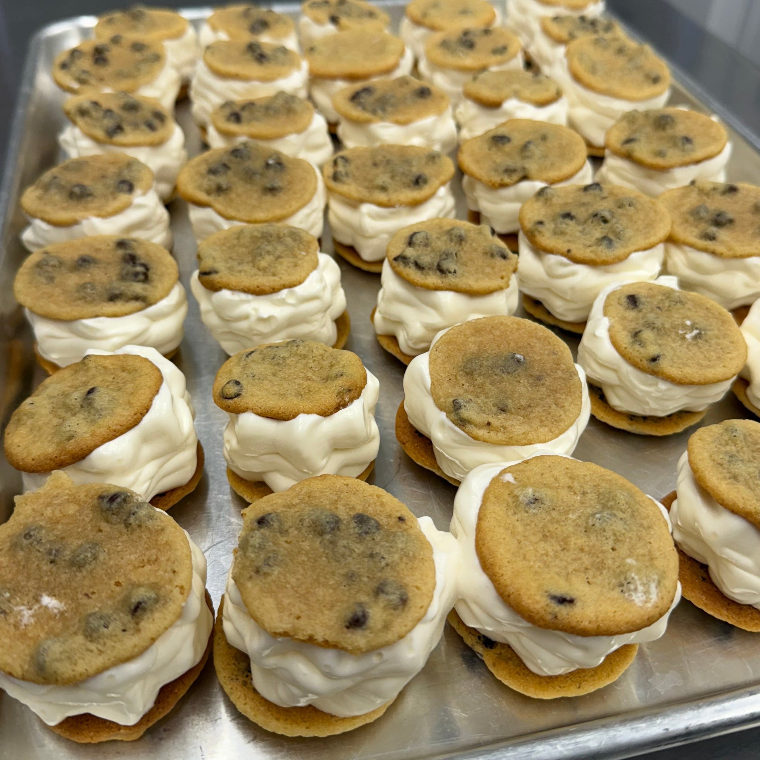 Mini Chipper Ice Cream Sandwiches - Pack of 5